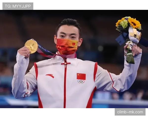 邹敬园今天又穿得像去开趴体，赛场上的他谁能想到这样疯狂？